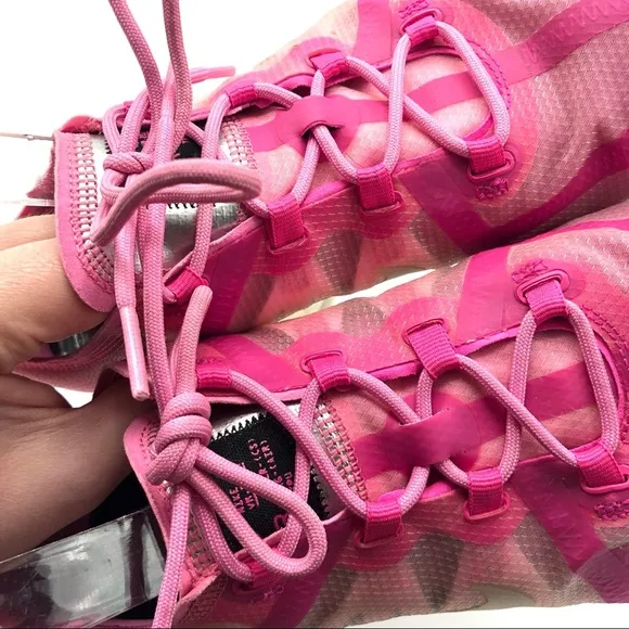 NIKE Air VaporMax Active Fuchsia Sneaker 10.5 Women AR6632-600 Athletic Shoes