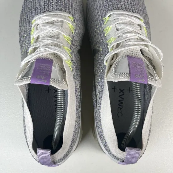 Nike Air VaporMax Flyknit 3 Light Purple Sneaker Shoes AJ6900-102 Size 11