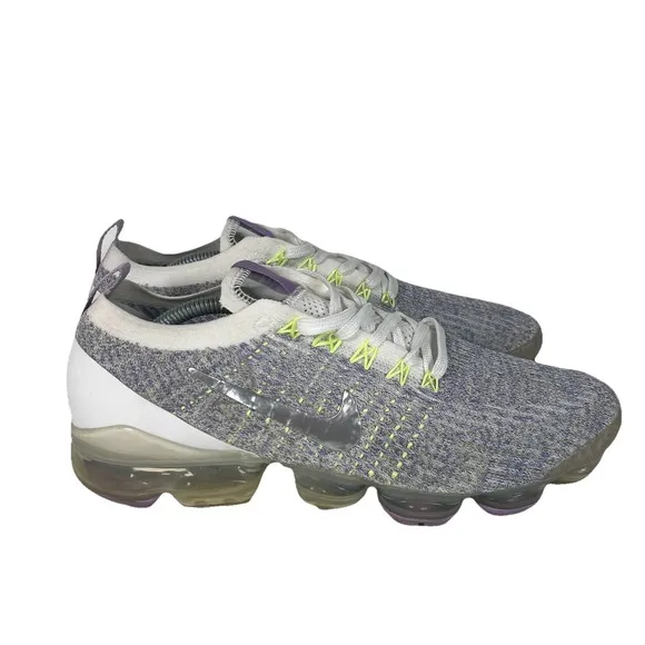 Nike Air VaporMax Flyknit 3 Light Purple Sneaker Shoes AJ6900-102 Size 11