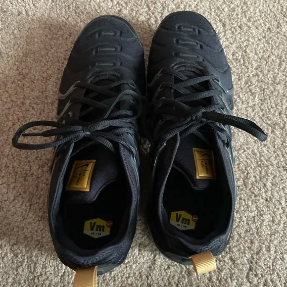 Nike Air Vapormax Plus Men's Black Sneakers