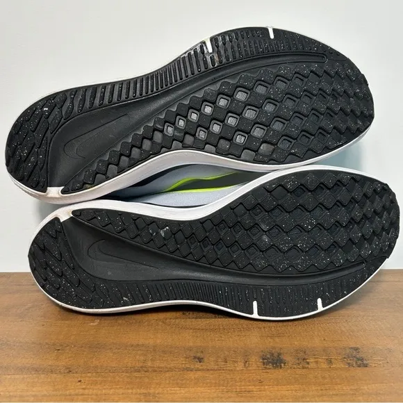 Nike Air Winflo 10 Men’s Running Shoes Sneakers Size 12 DV4022-007