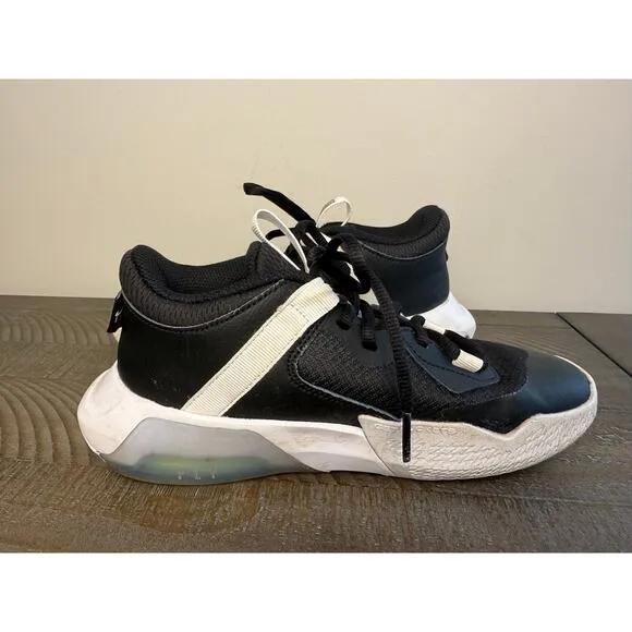 Nike Air Zoom Crossover GS Black Volt Sneaker Shoes Youth Size 3.5Y Game Over