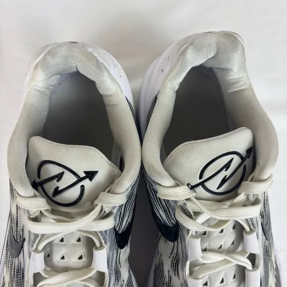 Nike Air Zoom GT Cut 2 Basketball Sneakers Lightweight Low Tennis Shoes Size 11