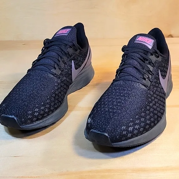 Nike Air Zoom Pegasus 35 Running Athletic Shoes