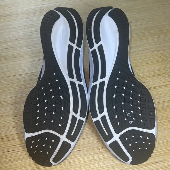 Nike Air Zoom Pegasus 37 running shoes