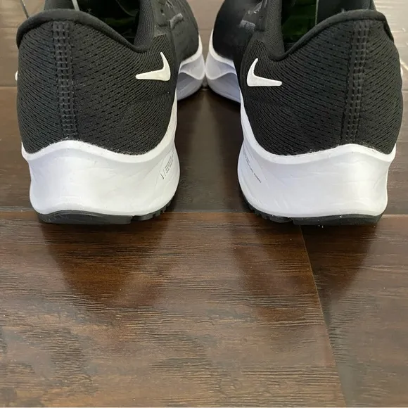 Nike Air Zoom Pegasus 38 Men's Black &amp; White Running Shoes CZ1815-002 Size 9