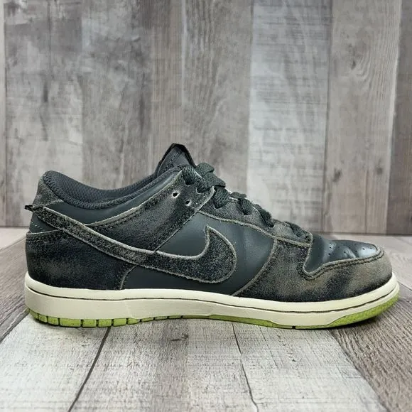 Nike Boys' Dunk Low SE PS Halloween 2022 Pre School Leather Size 2Y DQ6216-001