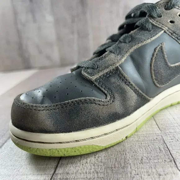Nike Boys' Dunk Low SE PS Halloween 2022 Pre School Leather Size 2Y DQ6216-001