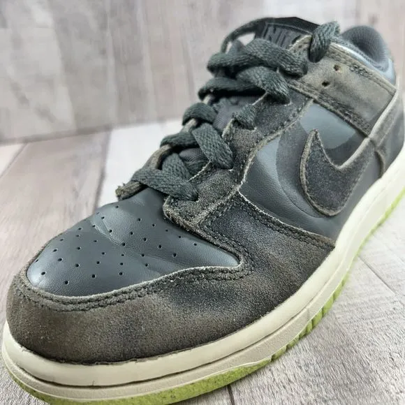 Nike Boys' Dunk Low SE PS Halloween 2022 Pre School Leather Size 2Y DQ6216-001