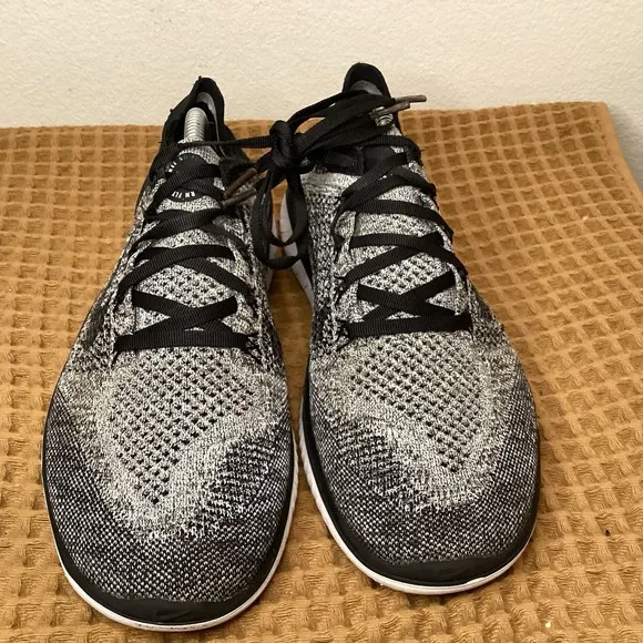 Nike Free RN Flyknit 2020 Mens Sz 10 Running Shoes 942838-101 Black Sneakers