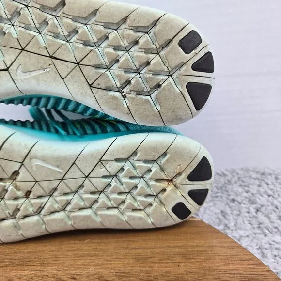 Nike Free Rn Flyknit Hyer Turquoise Athletic Running Shoes Womens 8.5 831070-307