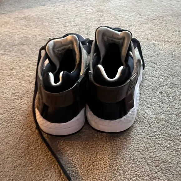 Nike Huarache kids sneakers