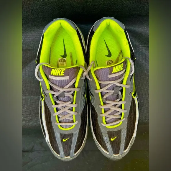 Nike Initiator Men’s Running Shoes – Size 10.5 – Gray with Neon Green–Preowned