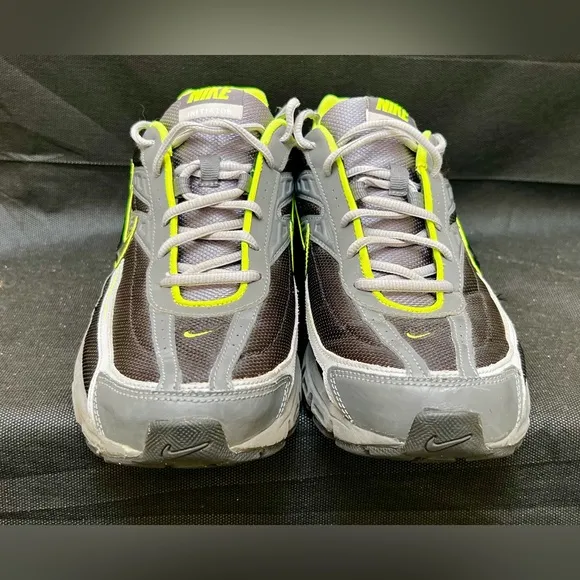 Nike Initiator Men’s Running Shoes – Size 10.5 – Gray with Neon Green–Preowned