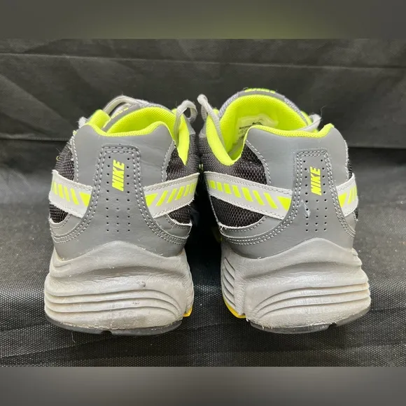 Nike Initiator Men’s Running Shoes – Size 10.5 – Gray with Neon Green–Preowned