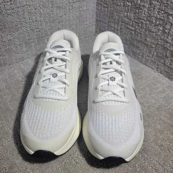 Nike Journey Run Womens Size 9 US White Metallic Silver Running Shoes FJ7765-104