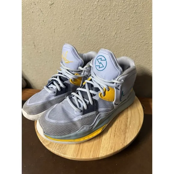 Nike Kyrie 8 Infinity Future Past Basketball Shoes Mens Size 7.5