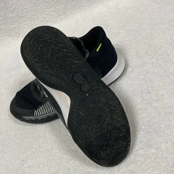 Nike KYRIE FLYTRAP black anthracite basketball sneaker shoe 6.5y