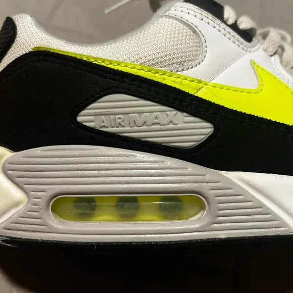 Nike Mens Air Max 90 CZ1846-100 White Running Shoes Sneakers Size 11.5