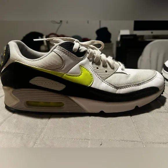 Nike Mens Air Max 90 CZ1846-100 White Running Shoes Sneakers Size 11.5