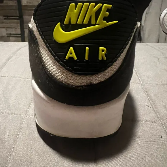Nike Mens Air Max 90 CZ1846-100 White Running Shoes Sneakers Size 11.5