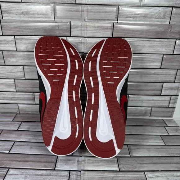 Nike Men's Black/Red Run Swift 3 Running Sneakers Shoe Size 10-NEW