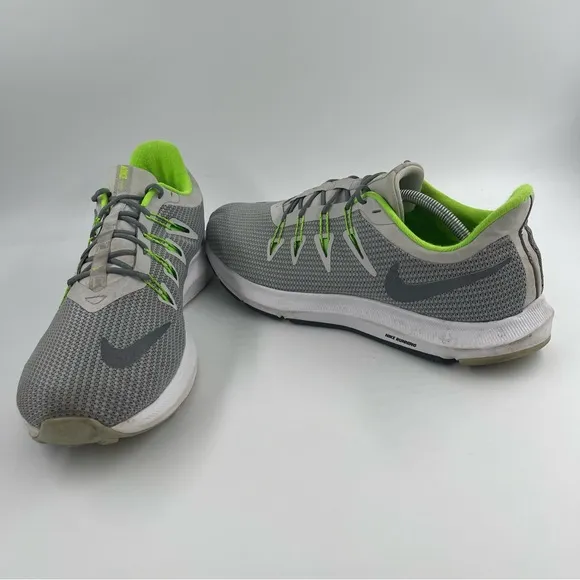 Nike Men’s Quest Grey Green Lace-Up Low Top Athletic Running Shoes - Size 14