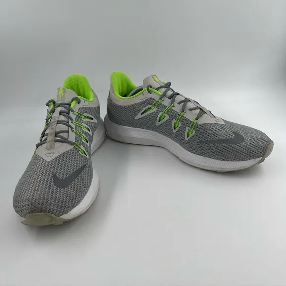 Nike Men’s Quest Grey Green Lace-Up Low Top Athletic Running Shoes - Size 14