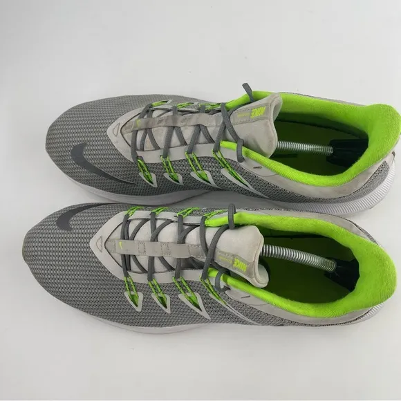 Nike Men’s Quest Grey Green Lace-Up Low Top Athletic Running Shoes - Size 14