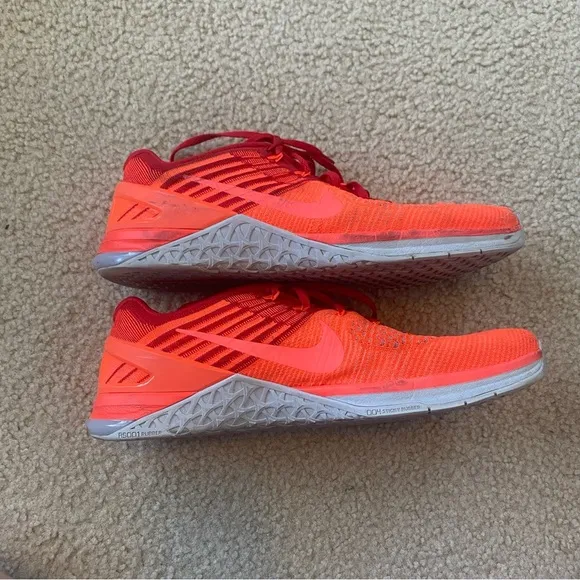 Nike Metcon Mens Orange Running Shoes Size 3