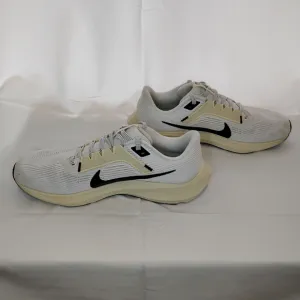 Nike Pegasus 40 Air Zoom Running Shoes Women's 10 1/2