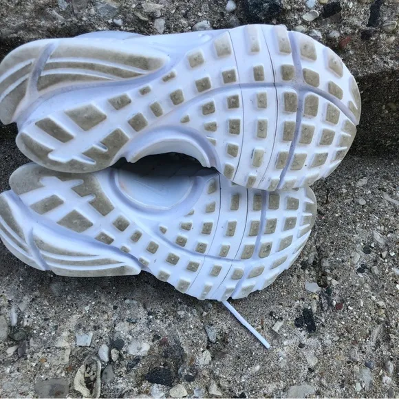 Nike Presto White Shoes 844766-100