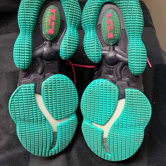 Nike Purple and Pink Athletic Shoes with Breathable Mesh