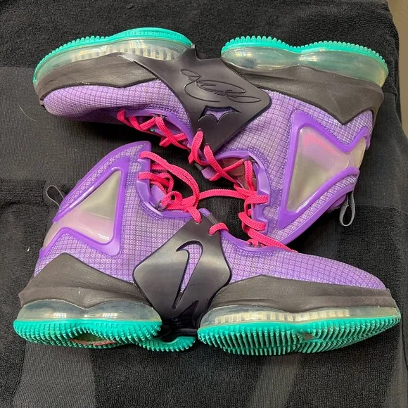 Nike Purple and Pink Athletic Shoes with Breathable Mesh