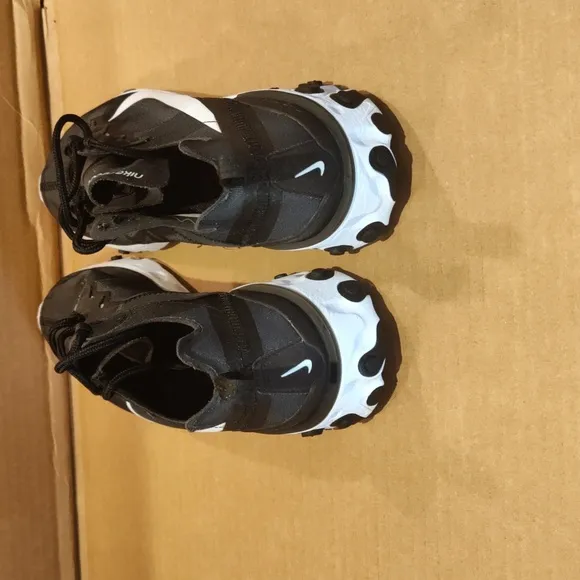 Nike React element 55 men's size 8 black