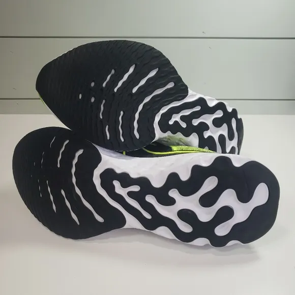 Nike React Infinity FlyKnit 2 Volt Green Black Running Training Sneakers Men's 7