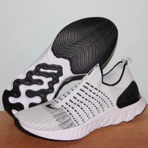 Nike React Phantom Run Flyknit 2 Oreo Shoes Mens 9.5 White Black