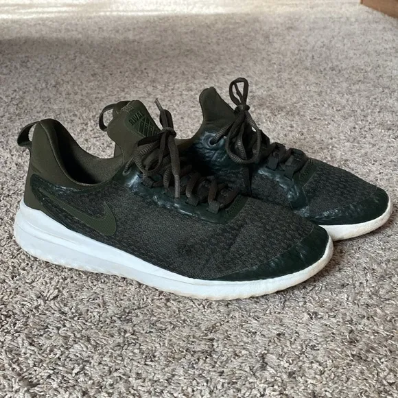 Nike Renew Rival Running Shoes in size 8.5