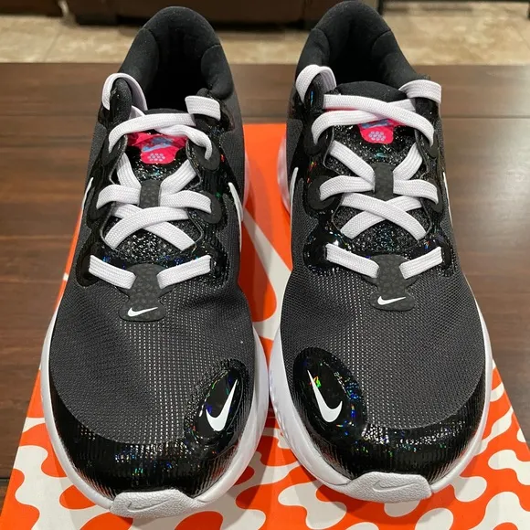 Nike Renew Run Light running shoes