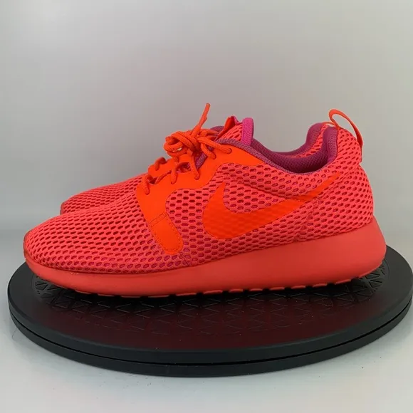 Nike Roshe One Hyperfuse Crimson Running Shoes 833826-800 Women's Size 6