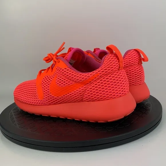 Nike Roshe One Hyperfuse Crimson Running Shoes 833826-800 Women's Size 6