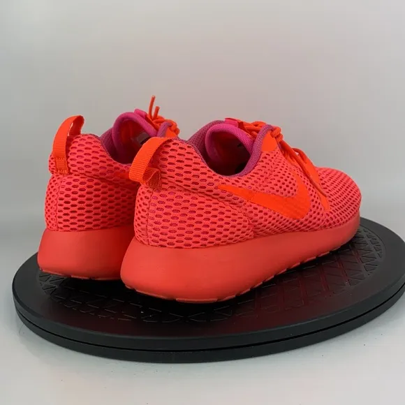 Nike Roshe One Hyperfuse Crimson Running Shoes 833826-800 Women's Size 6
