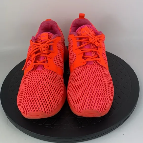 Nike Roshe One Hyperfuse Crimson Running Shoes 833826-800 Women's Size 6