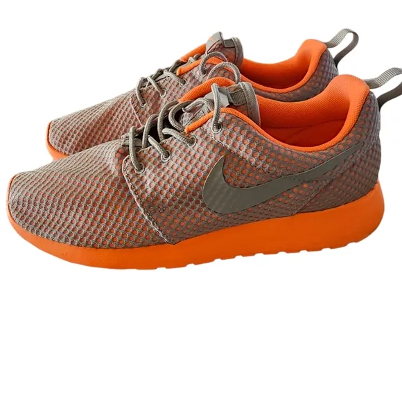 Nike Roshe One Men's Gray / Orange Athletic Shoes, Sz 9 NIB