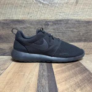 Nike Roshe One Triple Black Athletic Running Sneakers Size 13 Men’s - 511881-026