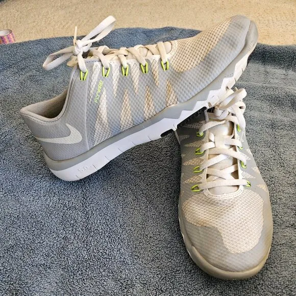 Nike Running Shoes Sneakers Free Trainer 5.0, Men's Size 9.5, White Gray Grey