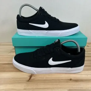 Nike SB Charge Canvas casual skate sneakers Mens 11 Black White NEW