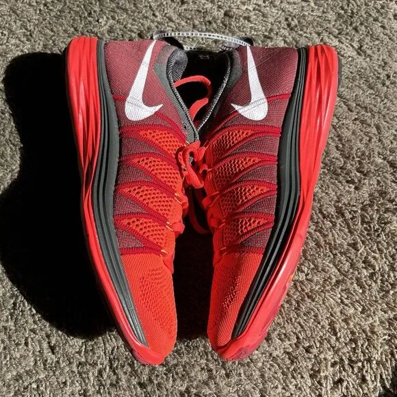 Nike Shoes Men Size 8.5 Flyknit lunar 2 Light Crimson Orange 620465 2013‎