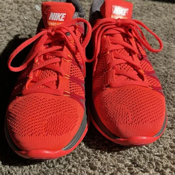Nike Shoes Men Size 8.5 Flyknit lunar 2 Light Crimson Orange 620465 2013‎