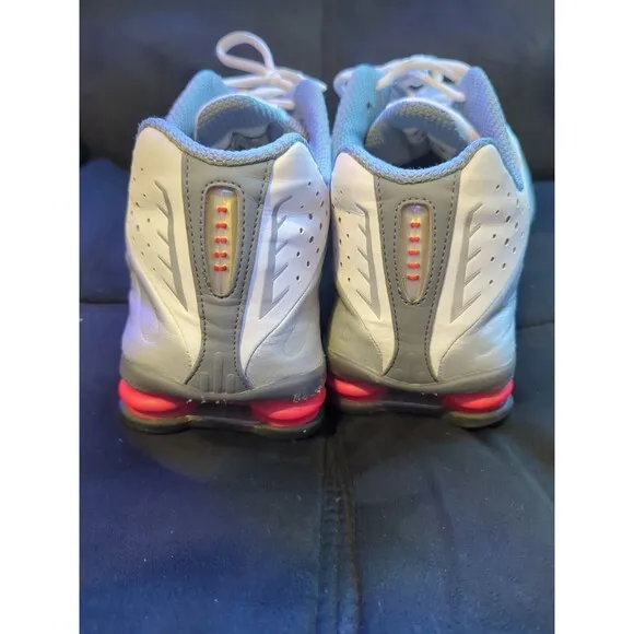 Nike Shox R4 Retro Men's Size 14 Shoes Metallic Silver Comet Red Sneakers
